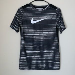 🔥DEAL🔥Men’s Nike Dri-Fit Shirt